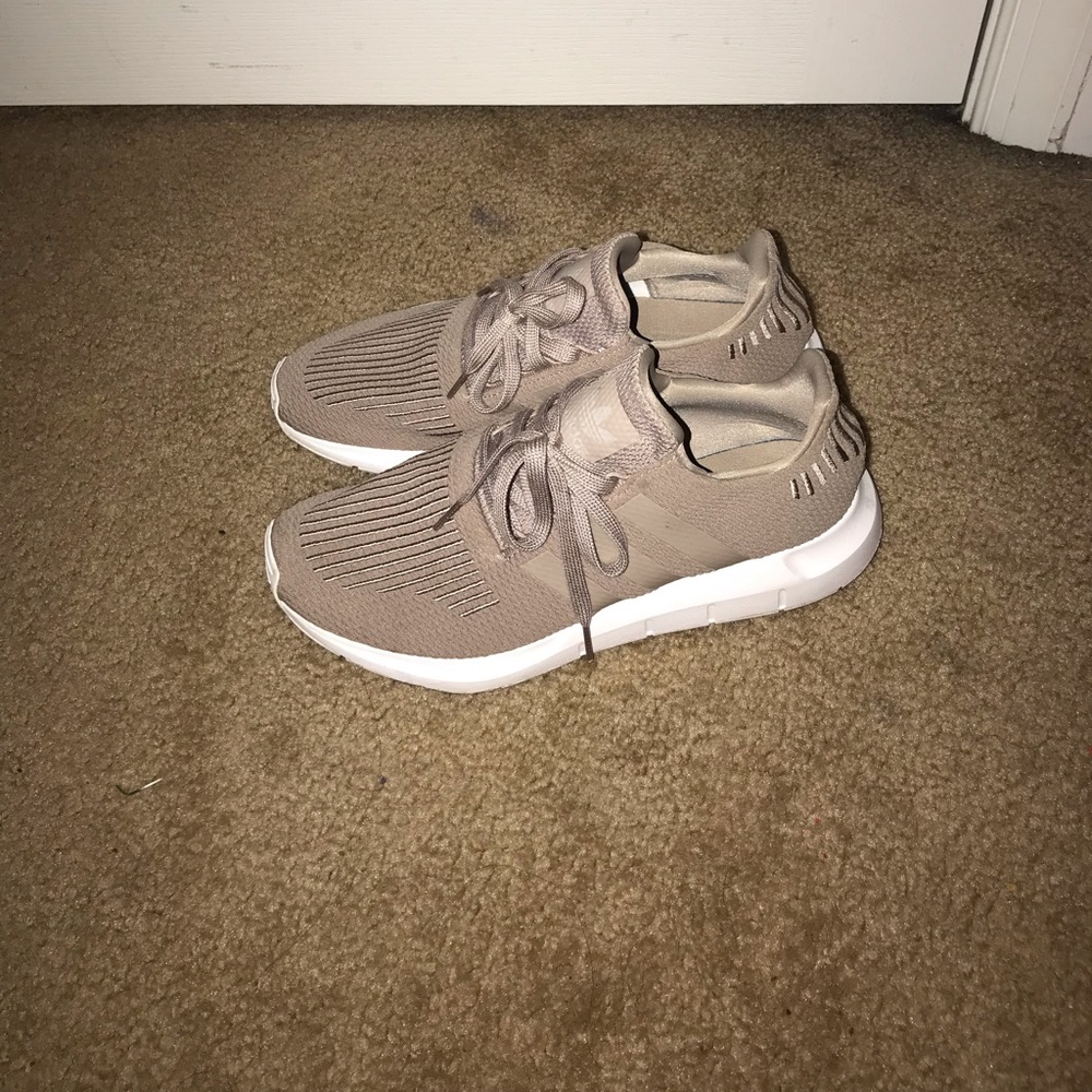 Worn a few times